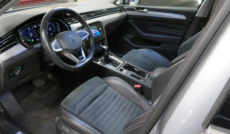 Passat GTE Drag / Digital display / Navigation full
